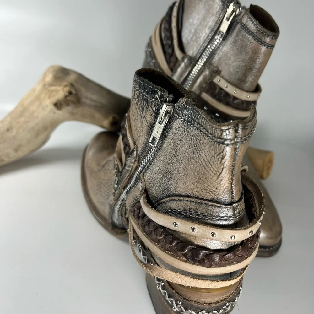 FREEBIRD ✨ Sabelle Leather Booties - Picture 3 of 7